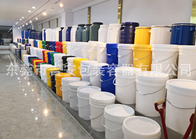 中国学生妹三级黄片吉安容器一楼涂料桶、机油桶展区